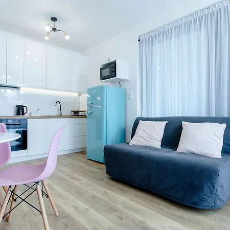 Mini On The Cliff * Rewal