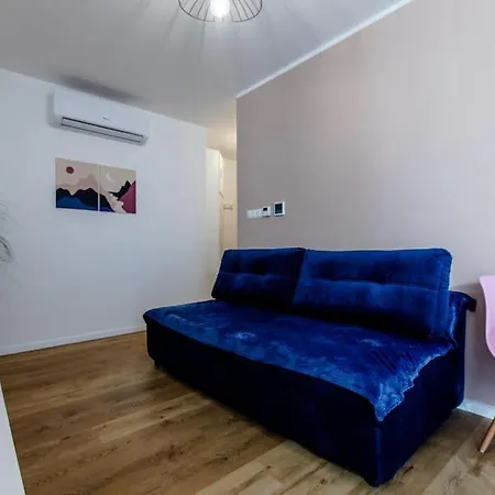 Mini On The Cliff Apartamento Rewal