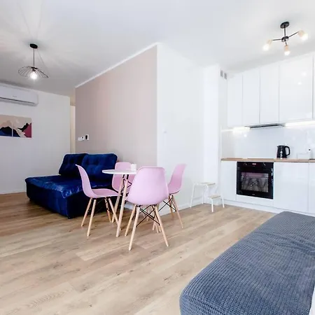 Mini On The Cliff Rewal