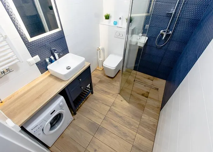 Mini On The Cliff Rewal