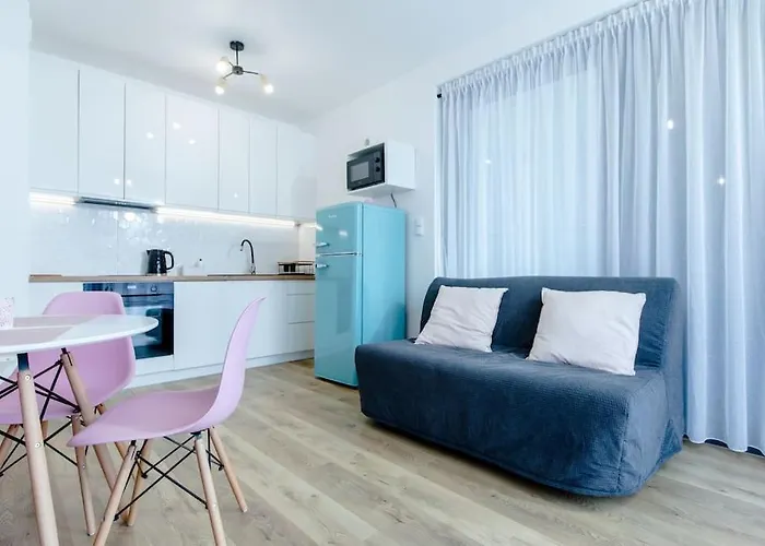 Mini On The Cliff * Rewal