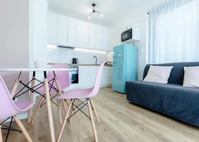 Mini On The Cliff * Rewal