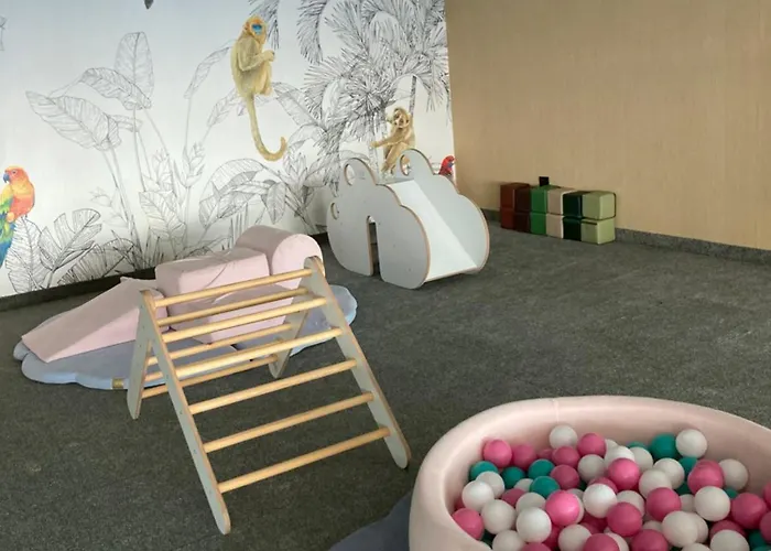 Mini On The Cliff Rewal